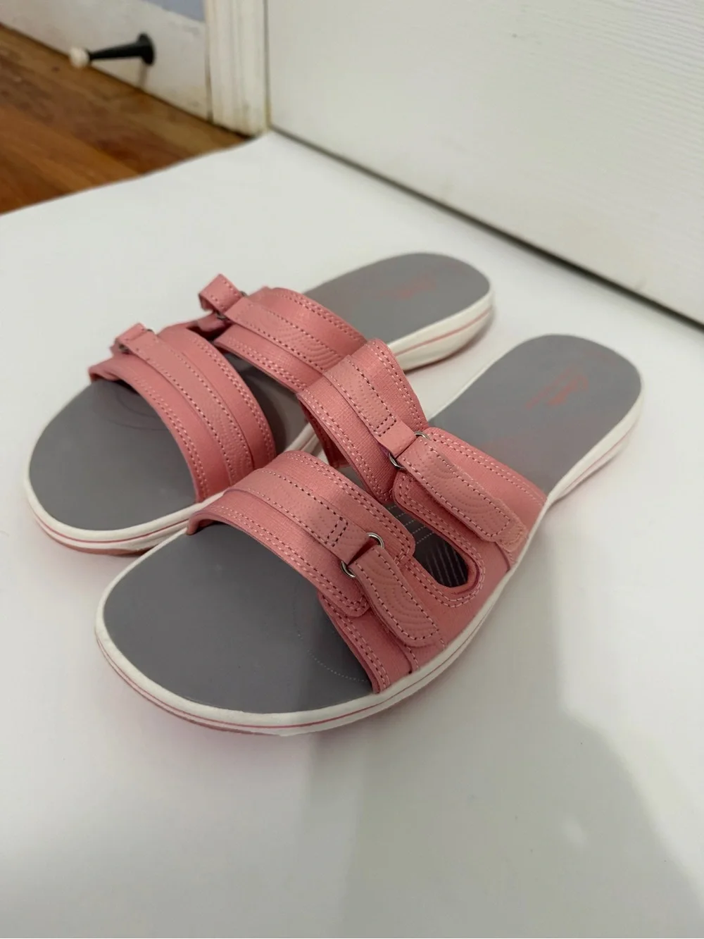 Clark’s pink cloud steppers sandals new women’s size 11 comfort‎ slip on summer
